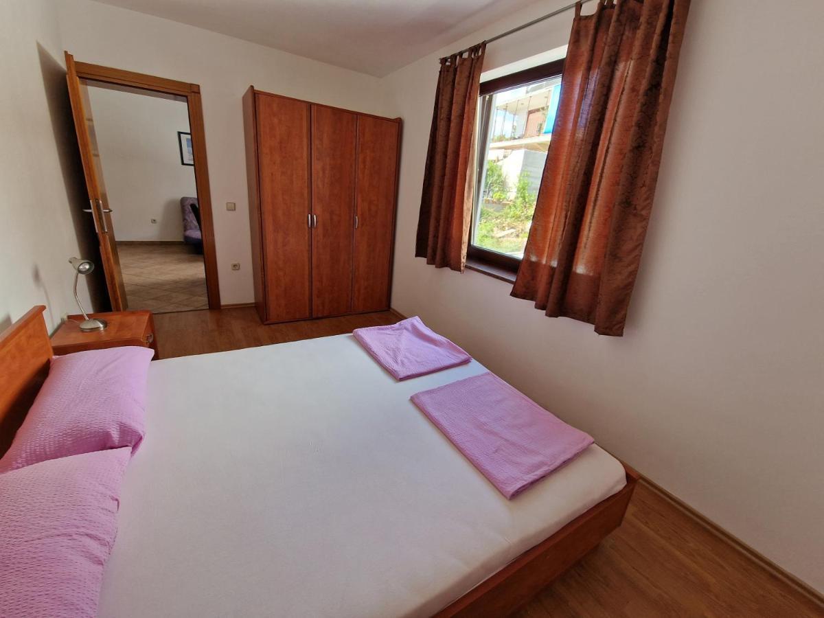 Apartments Lacic 3 Crikvenica Bagian luar foto
